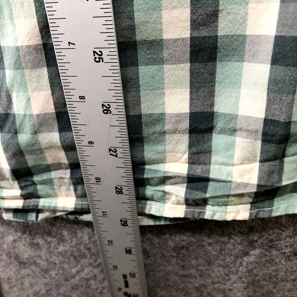 J. Crew Long Sleeve Button Down Shirt Mens‎ L Green Plaid Secret Wash Classic